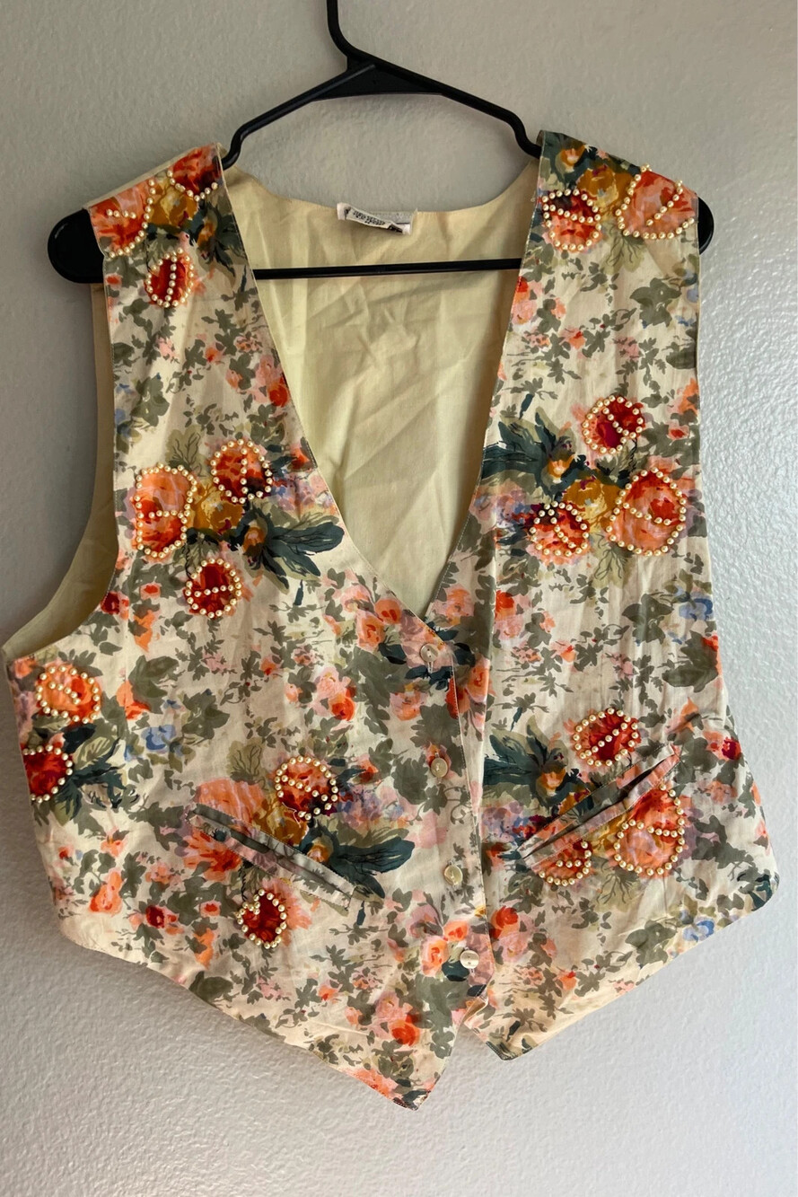 Fashion Passport Vintage 1990s floral tapestry brocade button-front vest pearl b